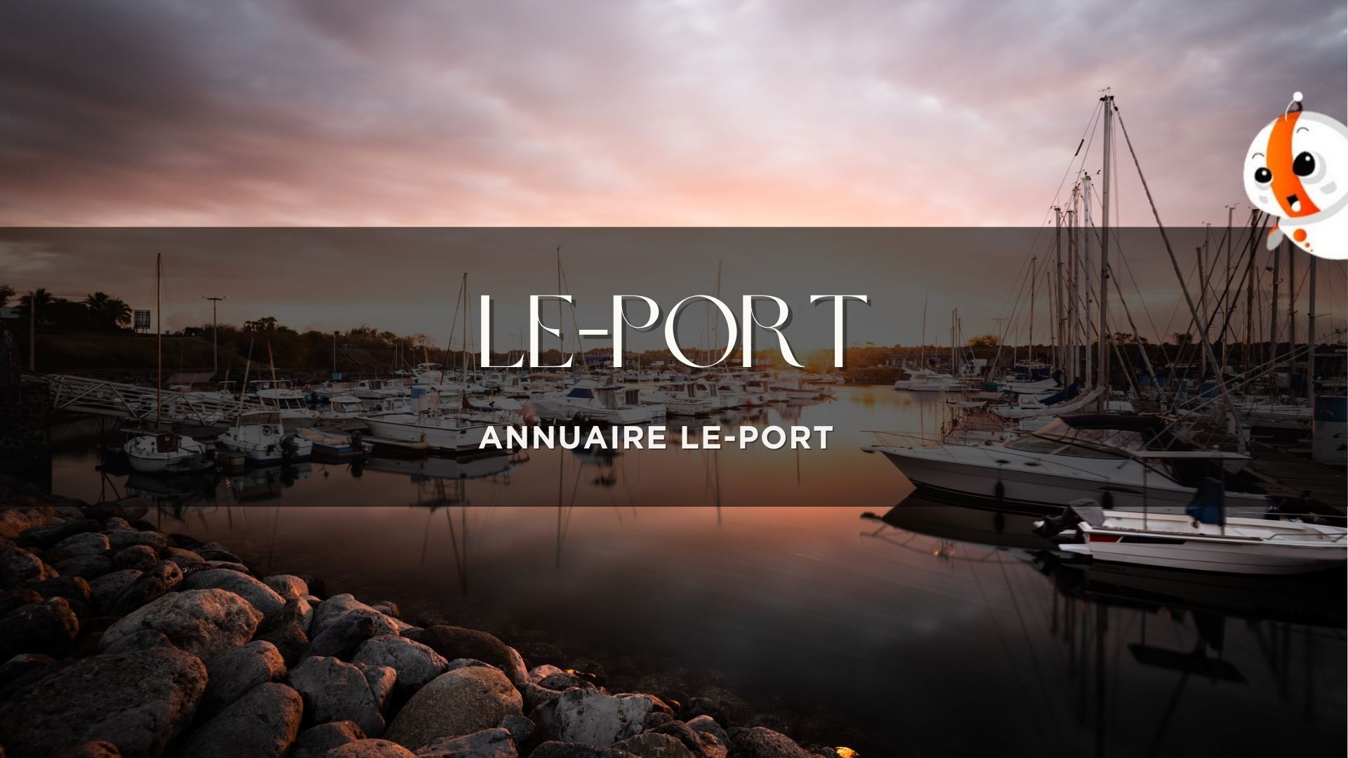 port de plaisance du Port au coucher du soleil à La Réunion