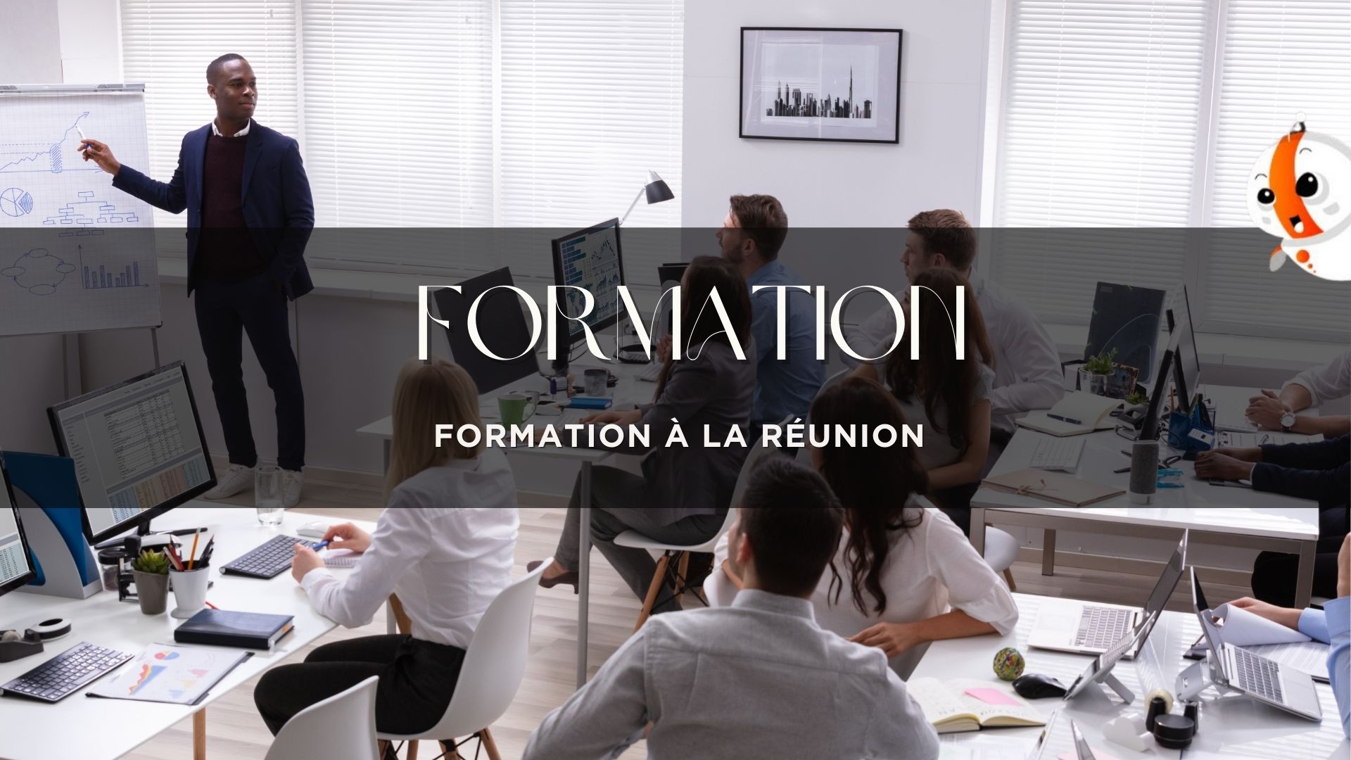 formation professionnelle à La Réunion, avec un groupe d'apprenants et un formateur